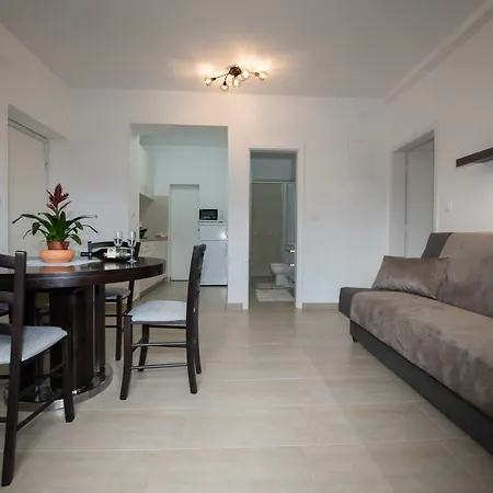 Stella * Опатия